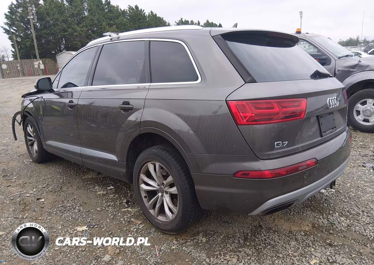 2017 Audi Q7 3.0T Premium VIN:WA1LAAF78HD020418 - 3