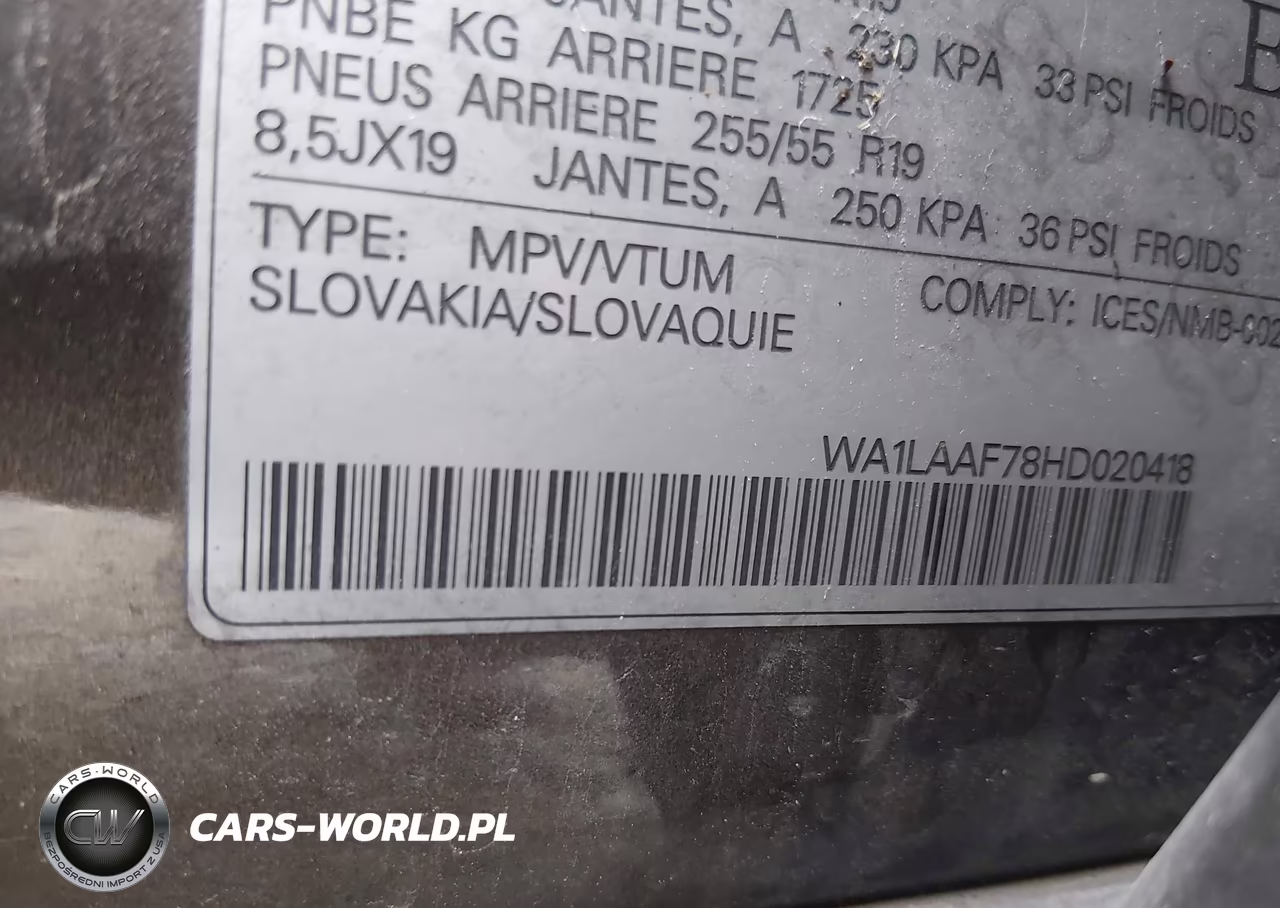 2017 Audi Q7 3.0T Premium VIN:WA1LAAF78HD020418 - 9
