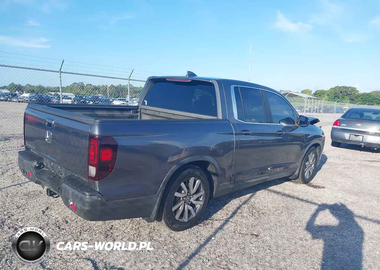2017 Honda Ridgeline Rts VIN:5FPYK2F48HB010136 - 4