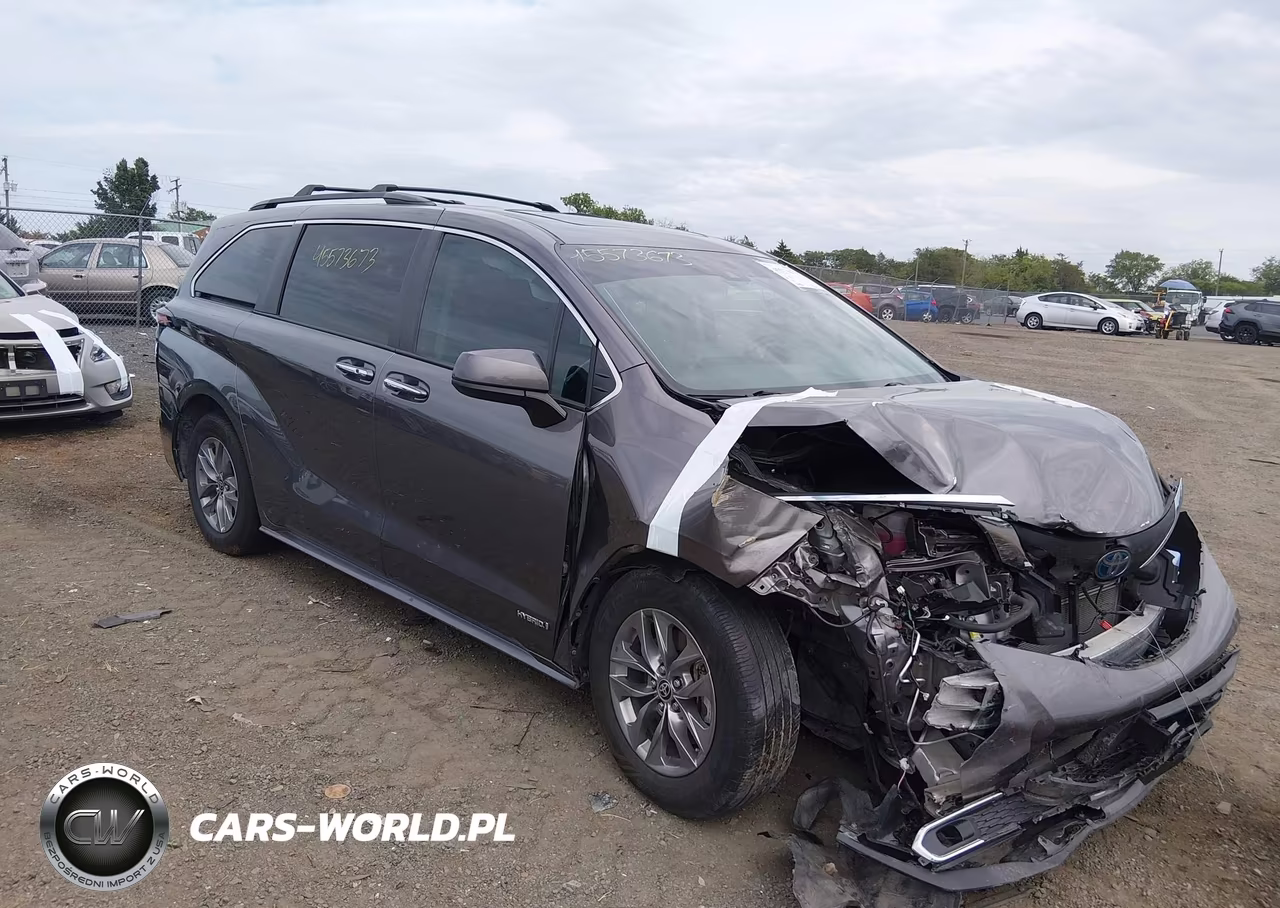2021 Toyota Sienna Xle