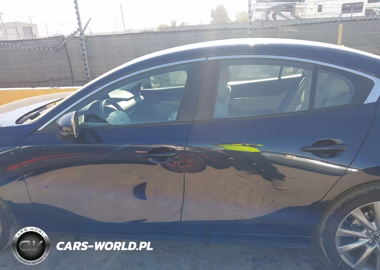 2023 Mazda Mazda3 2.5 S Preferred VIN:3MZBPACM0PM354520 - 14