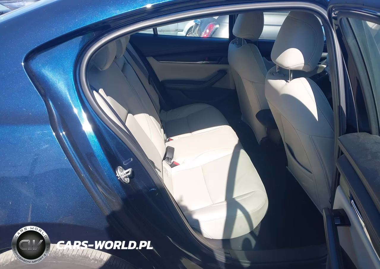 2023 Mazda Mazda3 2.5 S Preferred VIN:3MZBPACM0PM354520 - 8