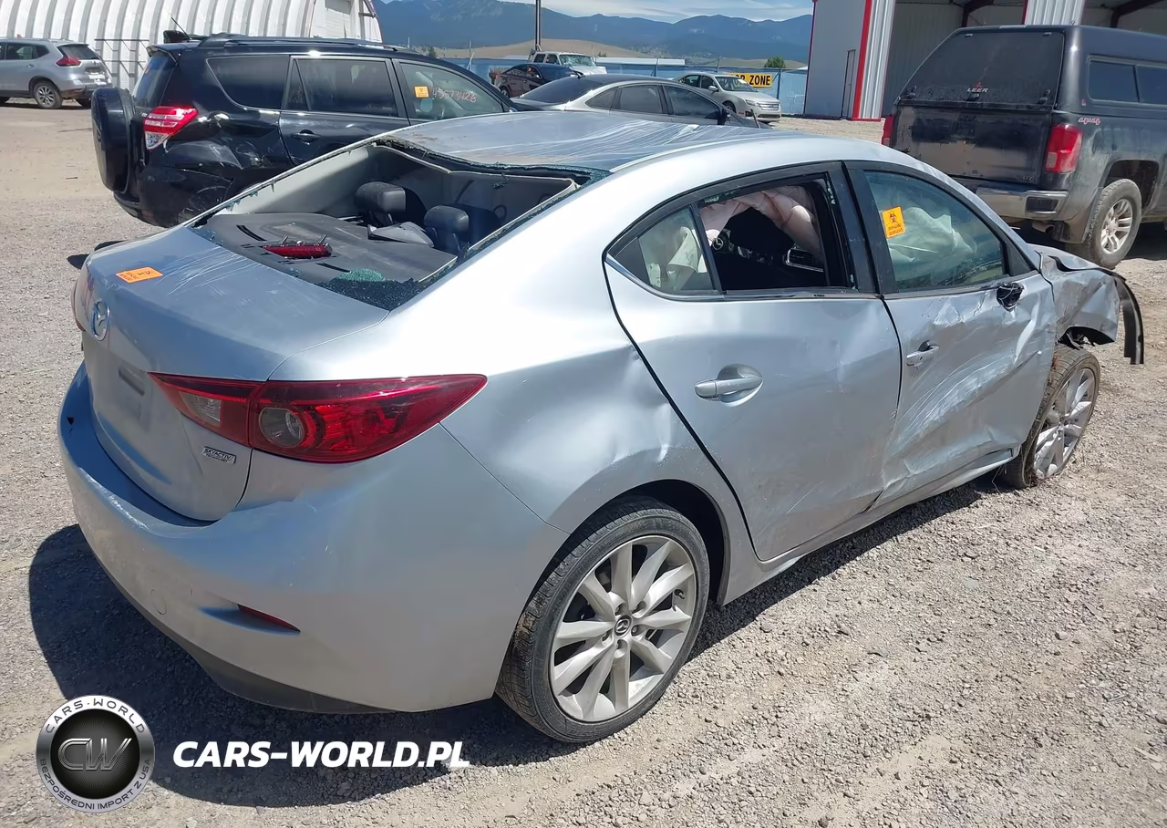 2017 Mazda Mazda3 Touring VIN:3MZBN1V77HM136962 - 4