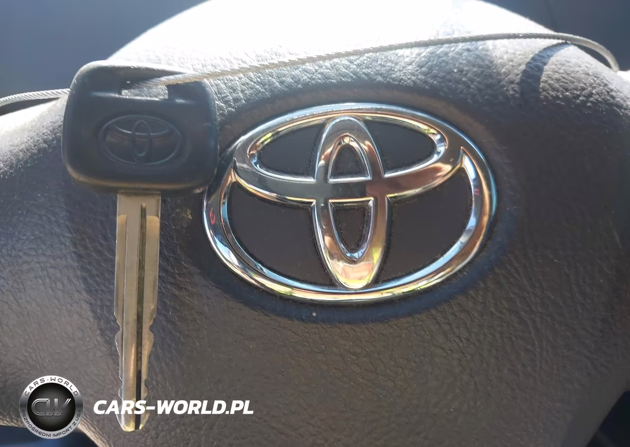 2007 Toyota Yaris S VIN:JTDBT923X71131789 - 11
