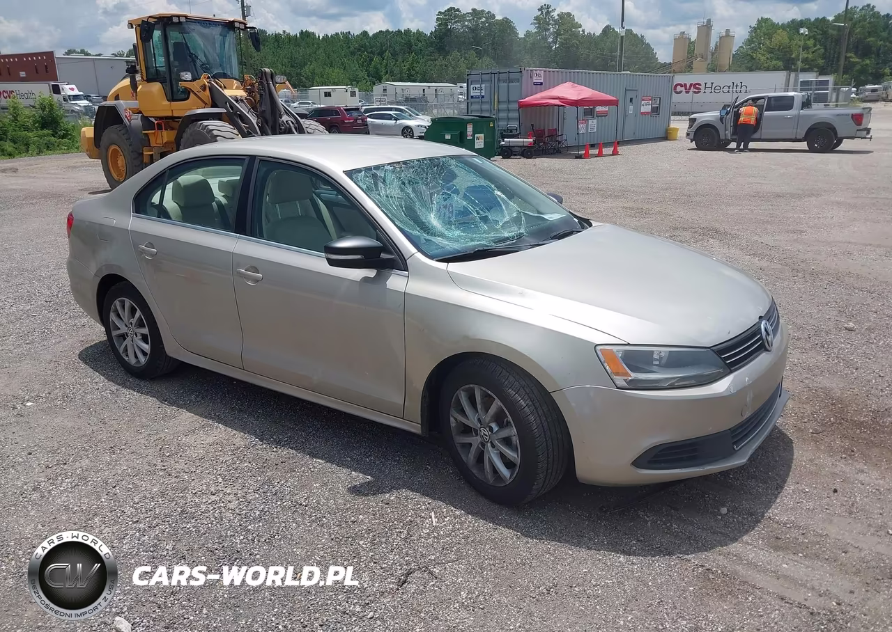 2014 Volkswagen Jetta 1.8T Se – zdjęcie 1 z 11