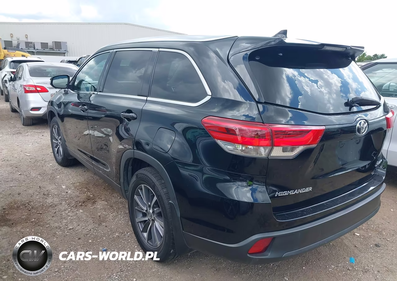 2019 Toyota Highlander Xle VIN:5TDJZRFH6KS577241 - 3
