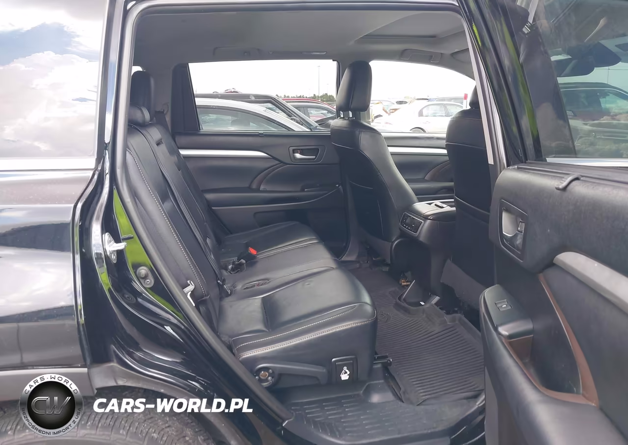 2019 Toyota Highlander Xle VIN:5TDJZRFH6KS577241 - 8