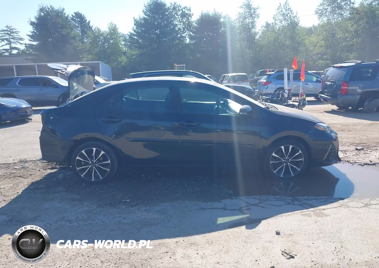 2018 Toyota Corolla Xse VIN:2T1BURHE6JC050278 - 13