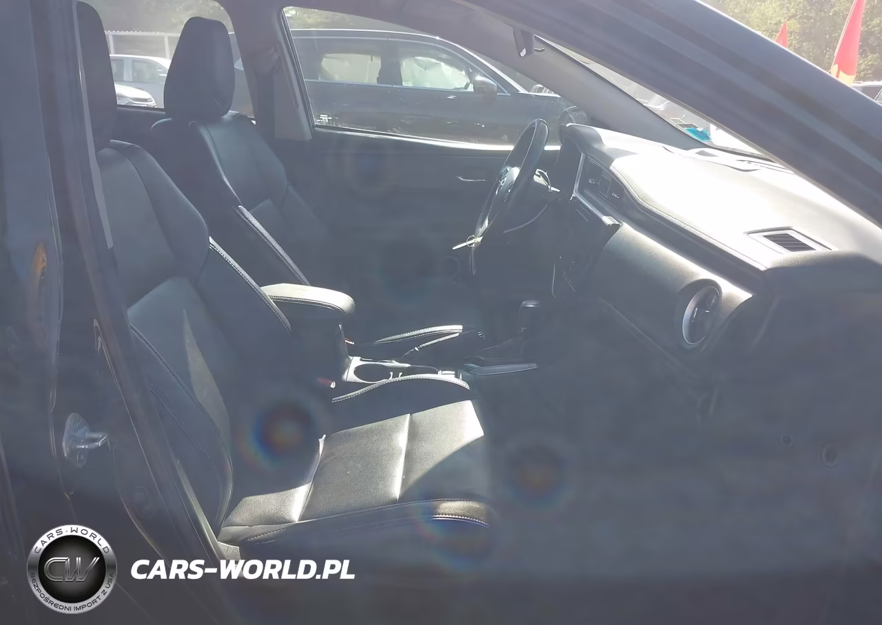 2018 Toyota Corolla Xse VIN:2T1BURHE6JC050278 - 5