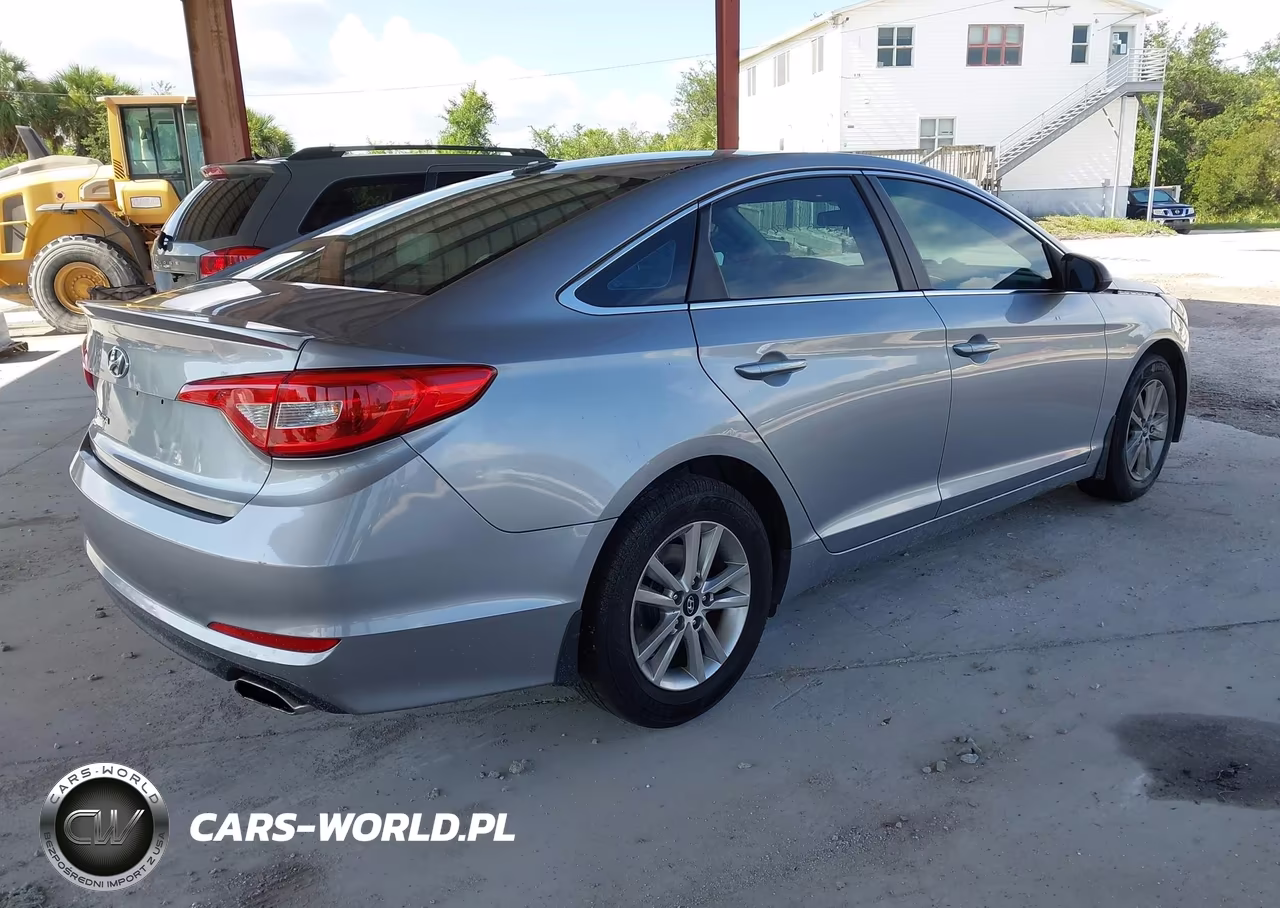 2015 Hyundai Sonata Se VIN:5NPE24AF9FH214894 - 4