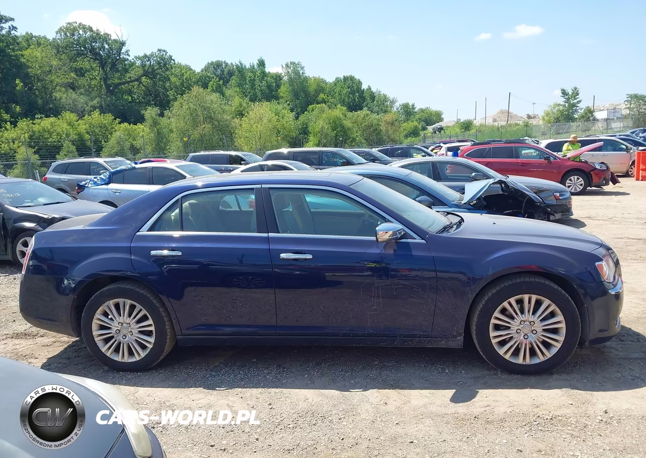 2013 Chrysler 300C Awd VIN:2C3CCAKG1DH736178 - 13