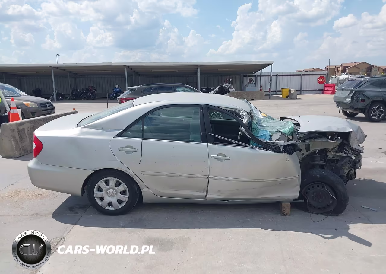 2003 Toyota Camry Le VIN:4T1BE32K63U229821 - 13