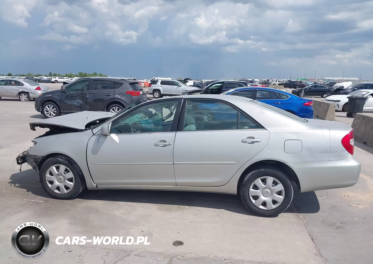 2003 Toyota Camry Le VIN:4T1BE32K63U229821 - 14