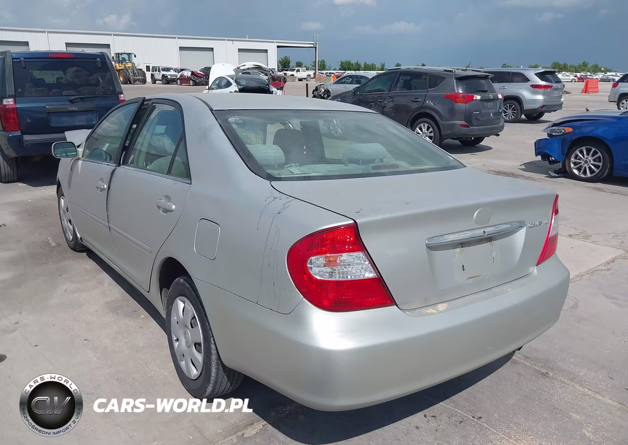 2003 Toyota Camry Le VIN:4T1BE32K63U229821 - 3