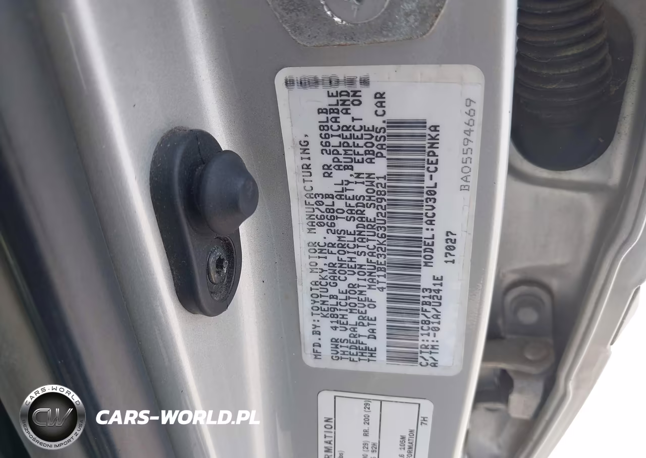 2003 Toyota Camry Le VIN:4T1BE32K63U229821 - 9