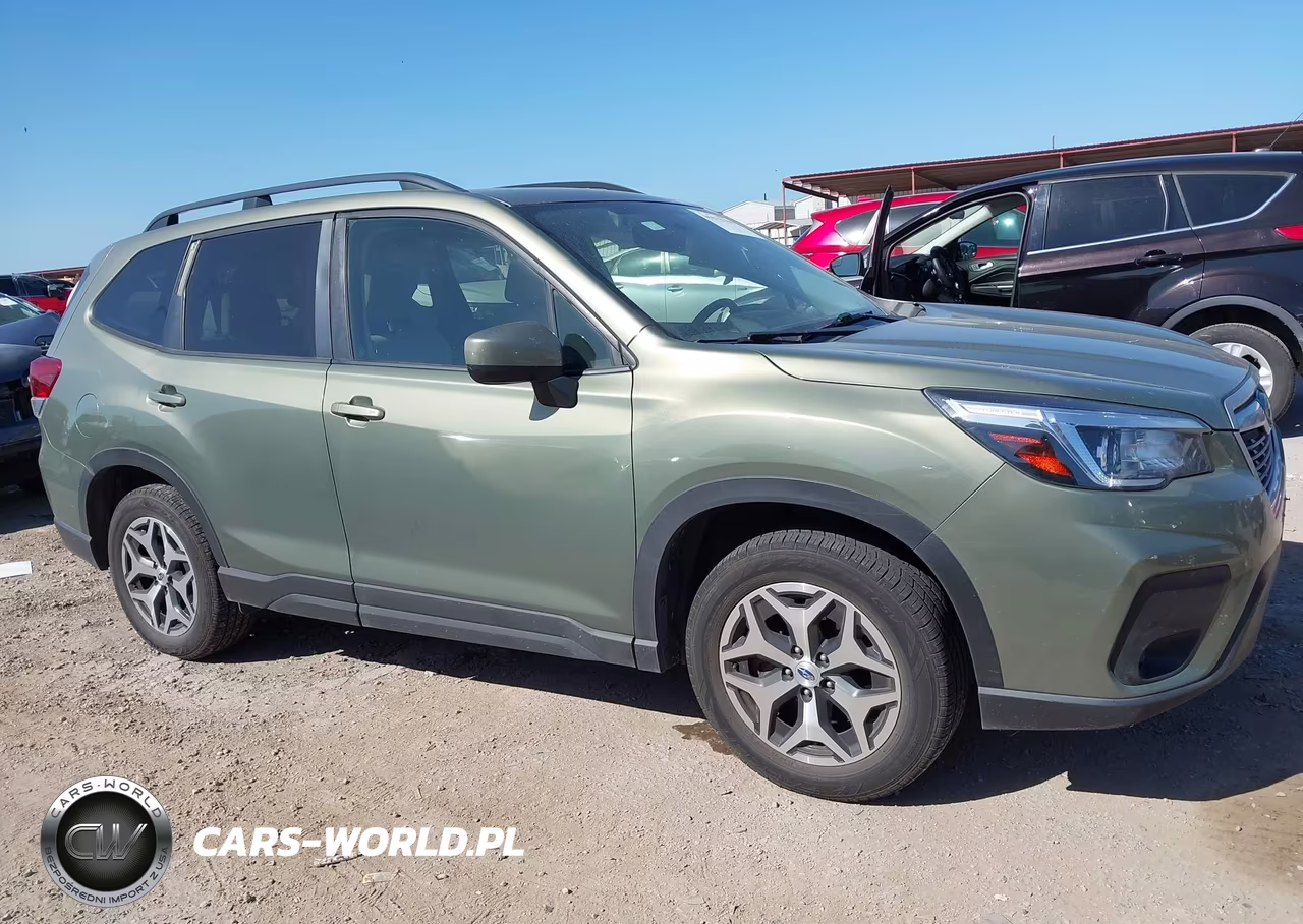 2020 Subaru Forester Premium VIN:JF2SKAJC5LH402802 - 13