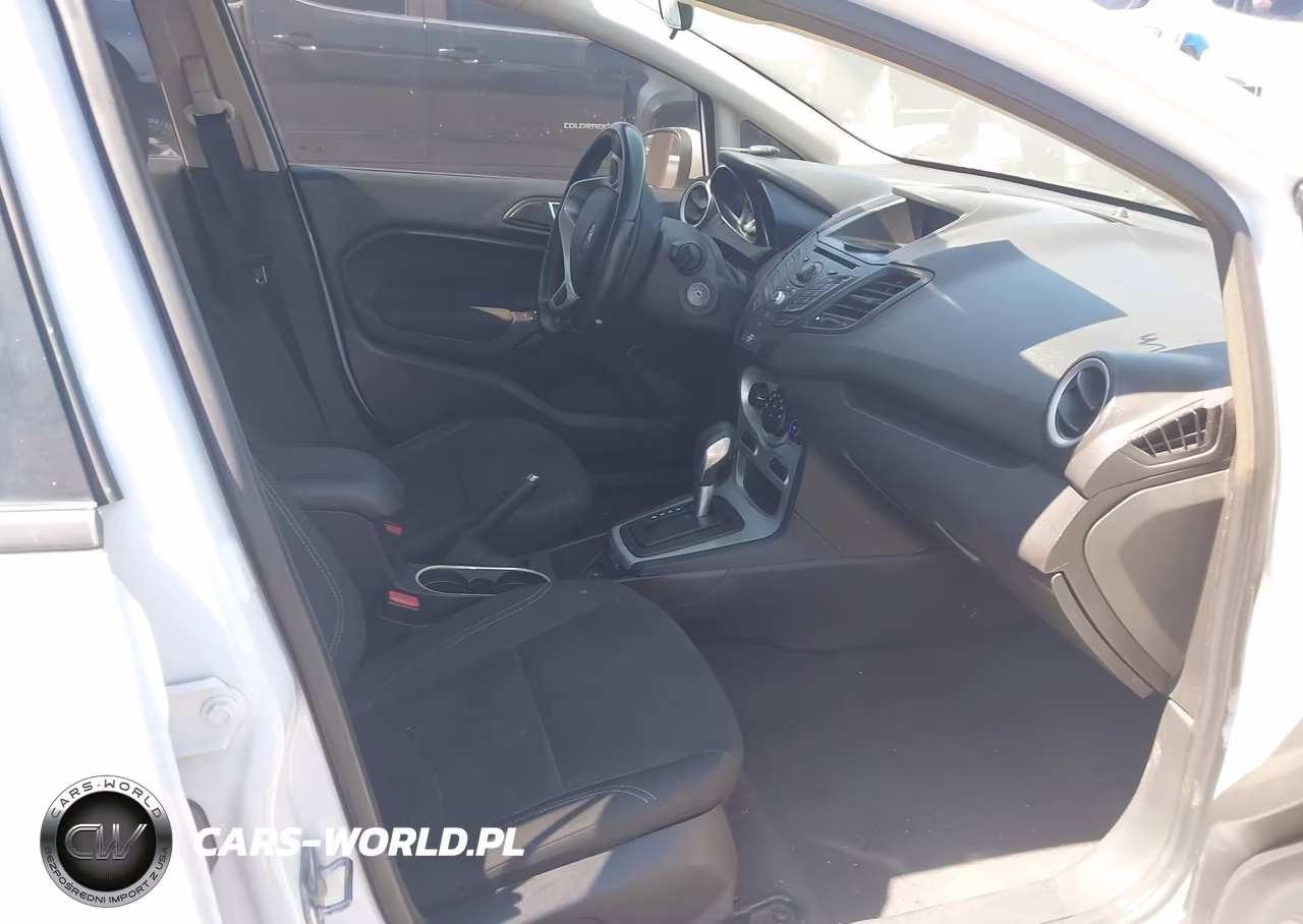 2014 Ford Fiesta Se VIN:3FADP4BJ7EM220675 - 5