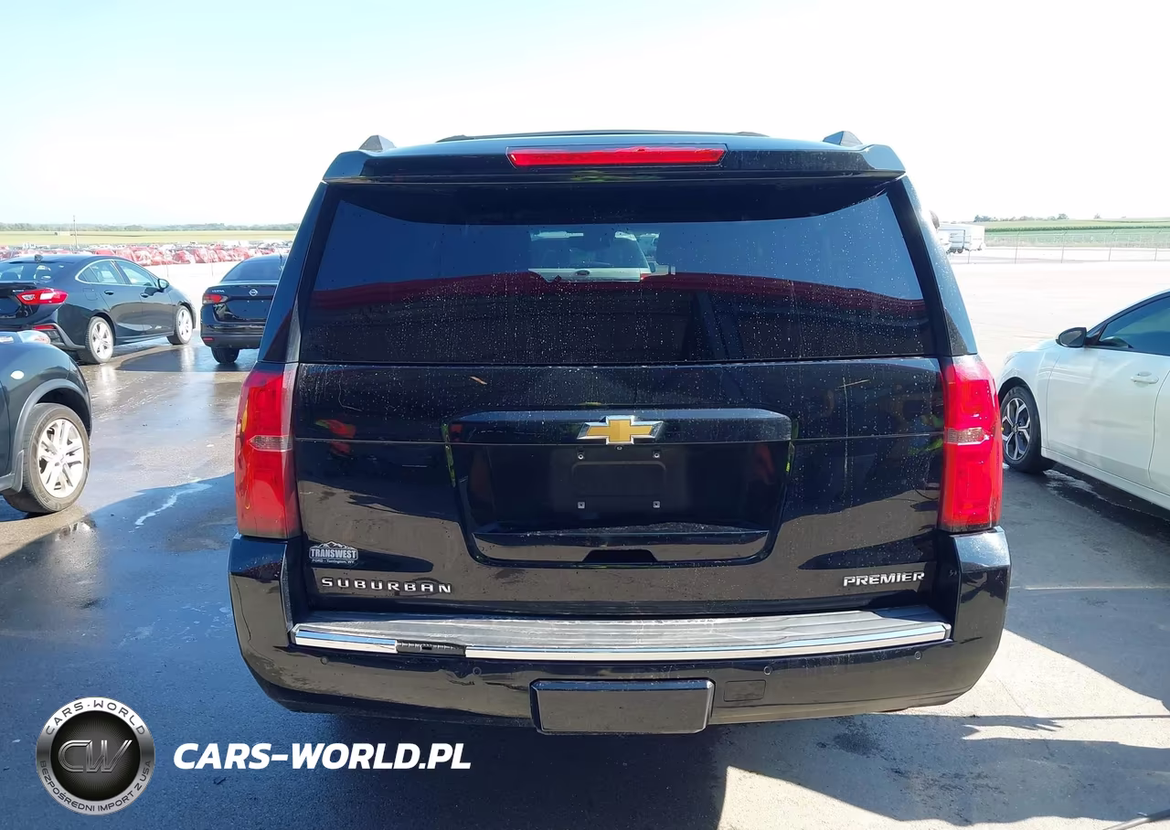 2019 Chevrolet Suburban Premier VIN:1GNSKJKJ6KR242926 - 16