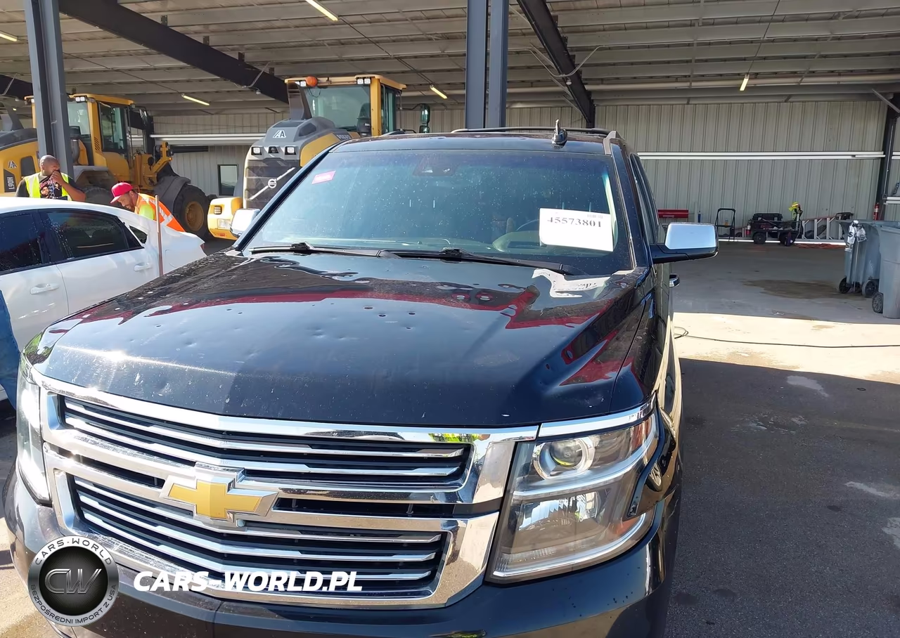 2019 Chevrolet Suburban Premier VIN:1GNSKJKJ6KR242926 - 6