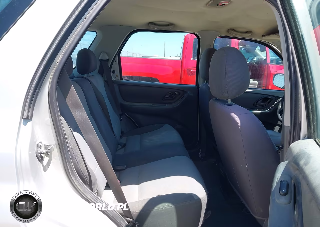 2003 Ford Escape Xls VIN:1FMYU021X3KD40239 - 8