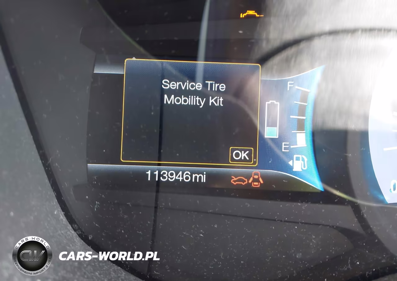 2018 Ford Fusion Hybrid Titanium VIN:3FA6P0RU9JR177617 - 16