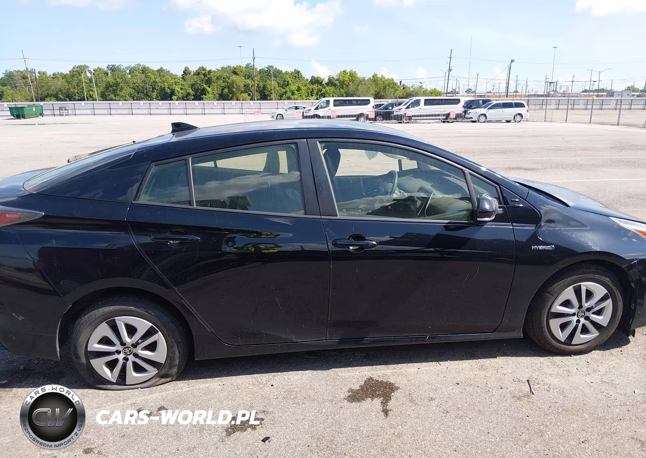 2017 Toyota Prius Three VIN:JTDKARFU6H3532867 - 13