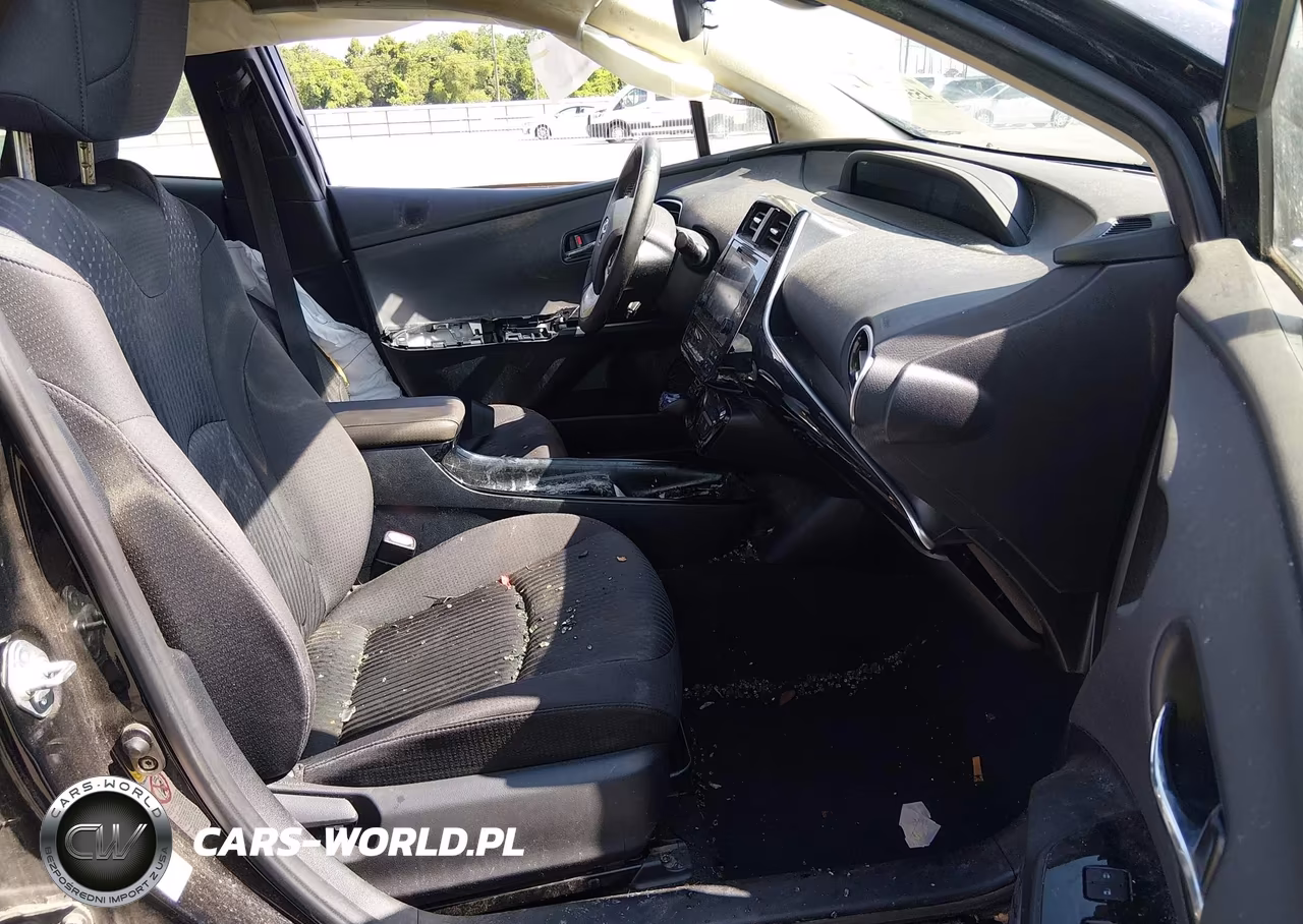 2017 Toyota Prius Three VIN:JTDKARFU6H3532867 - 5