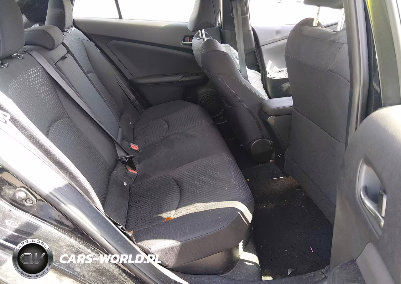 2017 Toyota Prius Three VIN:JTDKARFU6H3532867 - 8