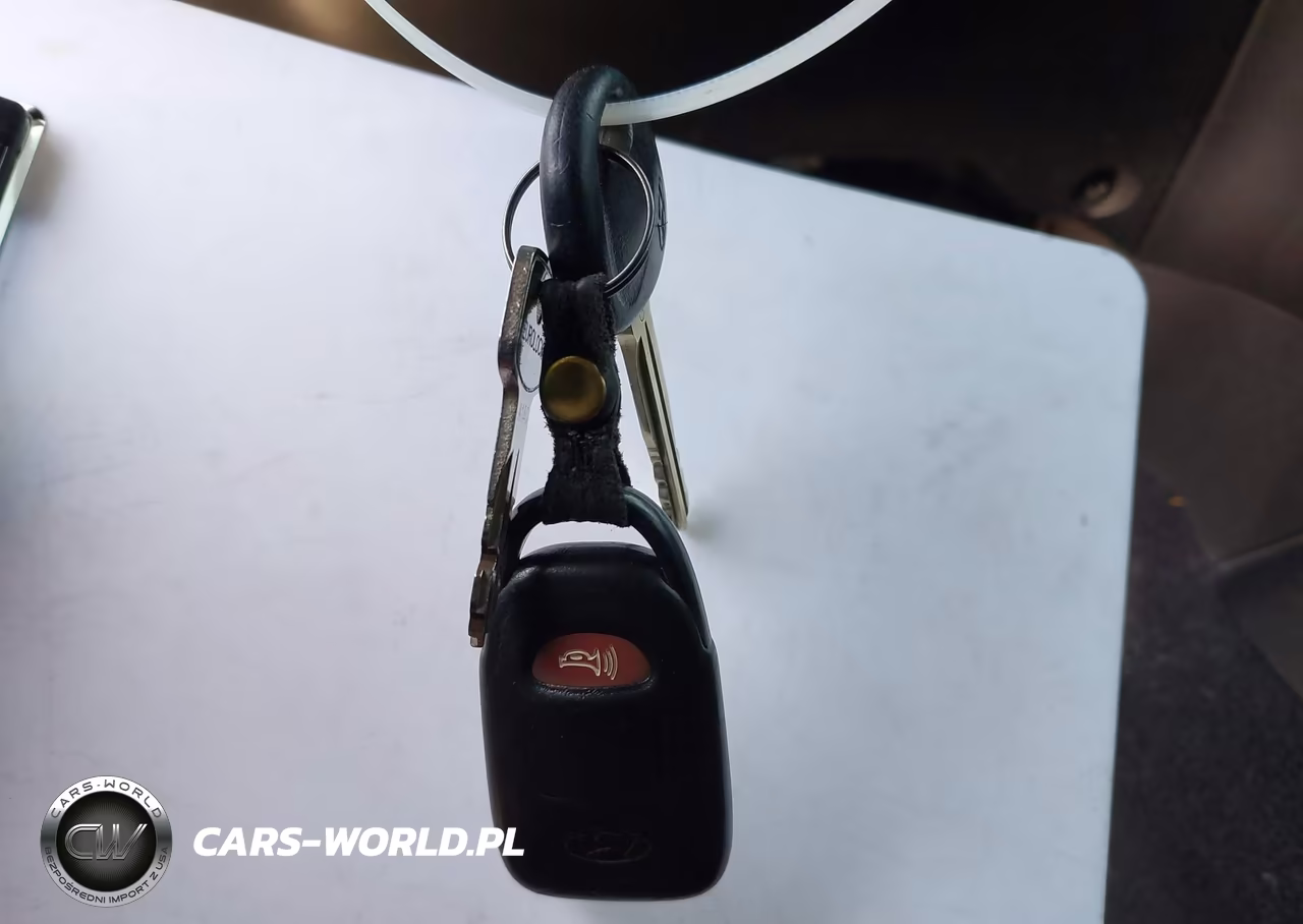 2011 Hyundai Genesis 2.0T R-Spec VIN:KMHHT6KDXBU054345 - 11