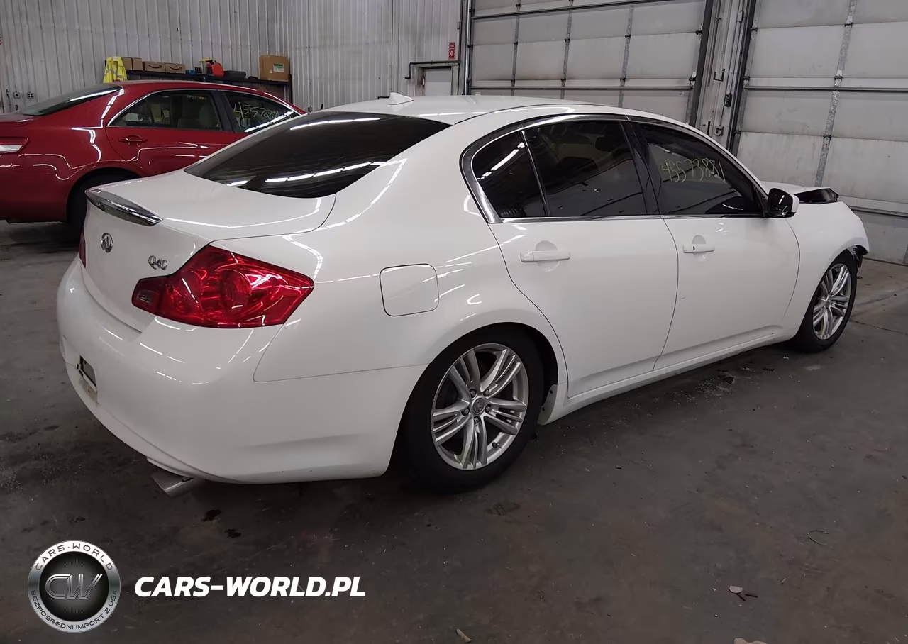 2015 Infiniti Q40 VIN:JN1CV6AR6FM521193 - 4