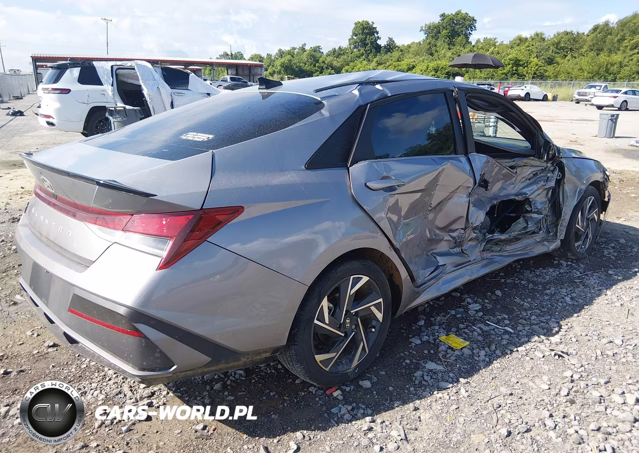 2025 Hyundai Elantra Sel Sport VIN:KMHLM4DGXSU080592 - 4