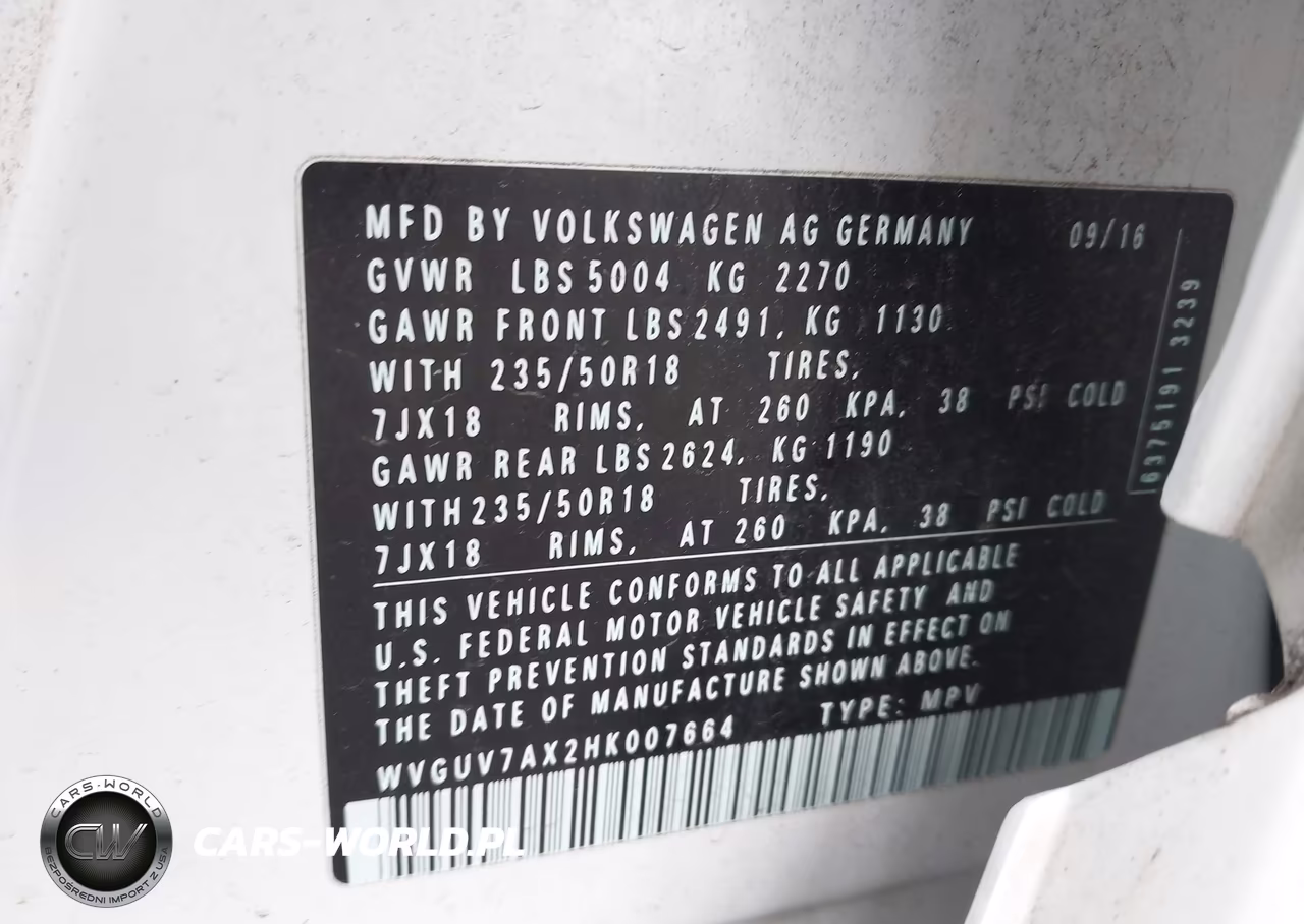 2017 Volkswagen Tiguan 2.0T Sport VIN:WVGUV7AX2HK007664 - 9