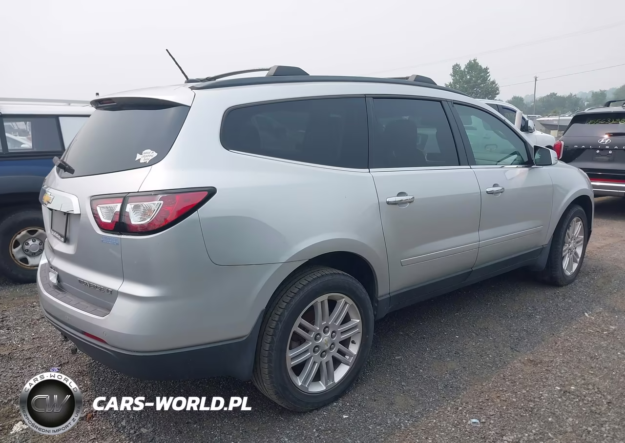2015 Chevrolet Traverse Lt VIN:1GNKRGKD8FJ294944 - 4