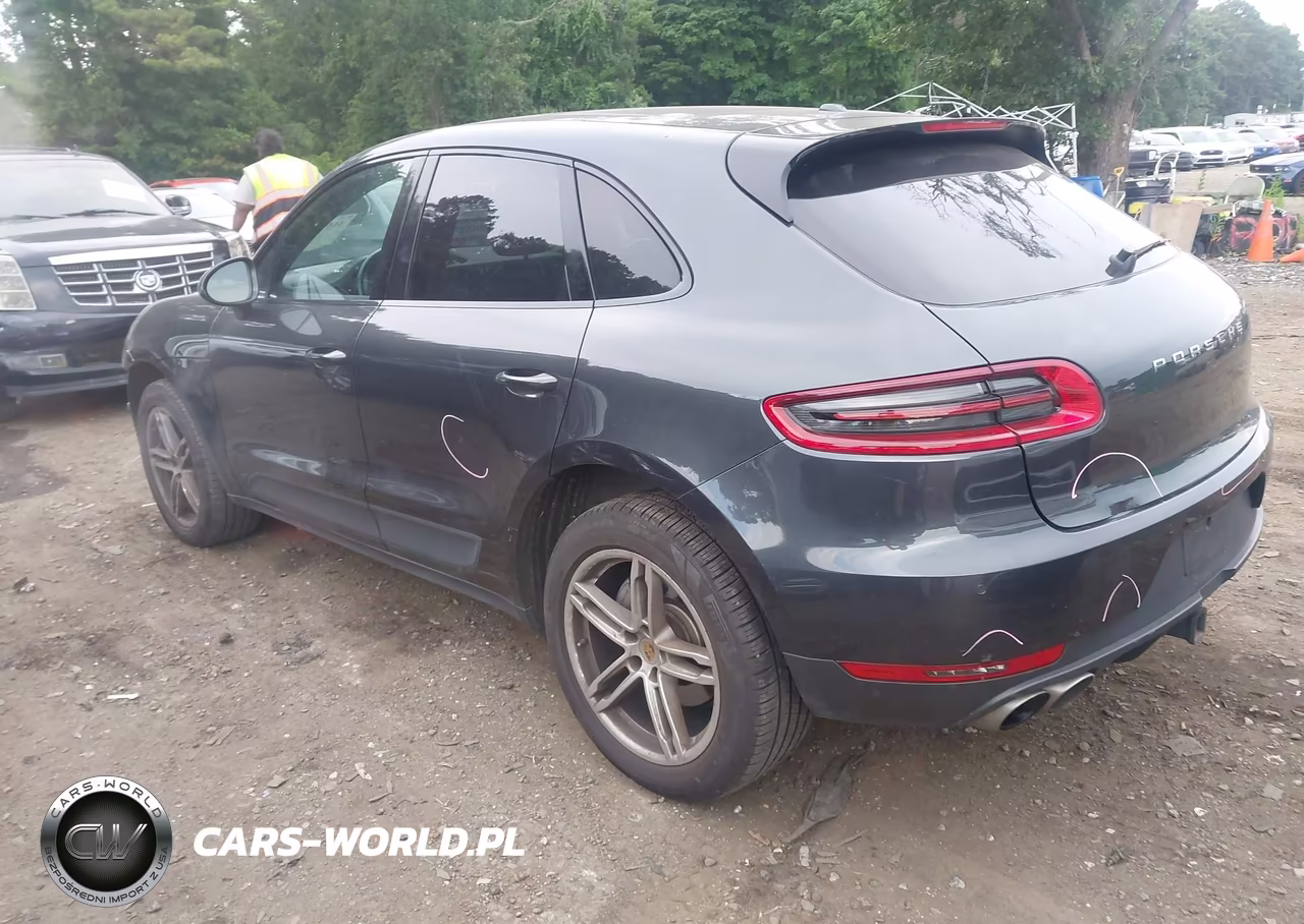 2018 Porsche Macan S VIN:WP1AB2A51JLB37855 - 3