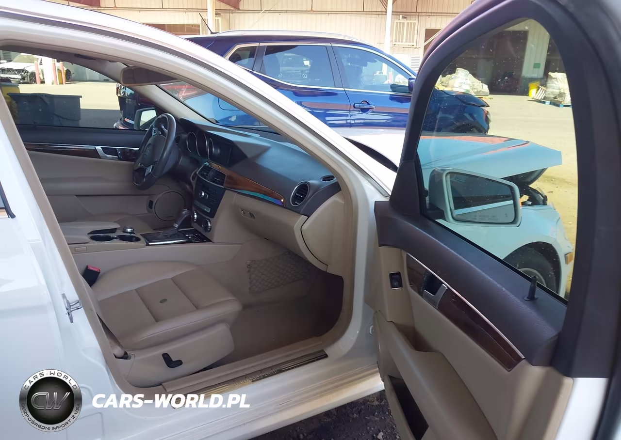 2013 Mercedes-Benz C 250 Sport VIN:WDDGF4HB9DR298808 - 5
