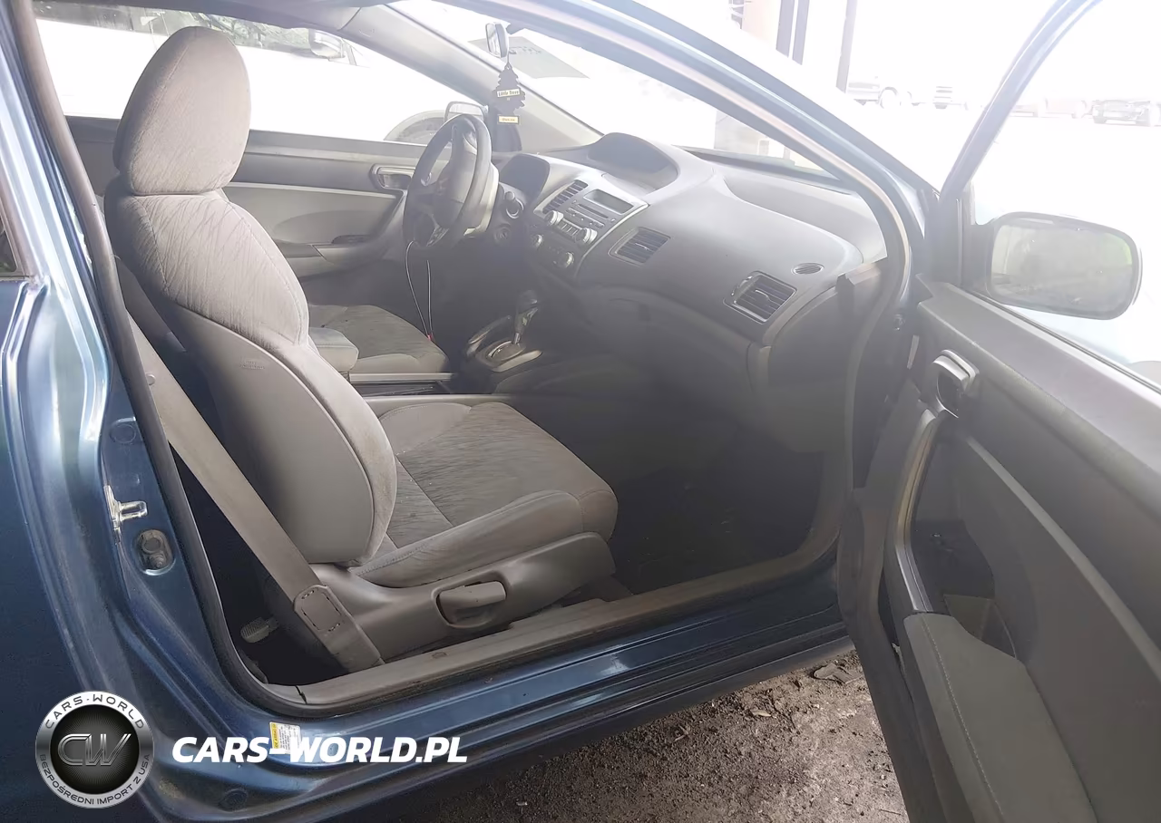 2008 Honda Civic Lx VIN:2HGFG12698H513463 - 5