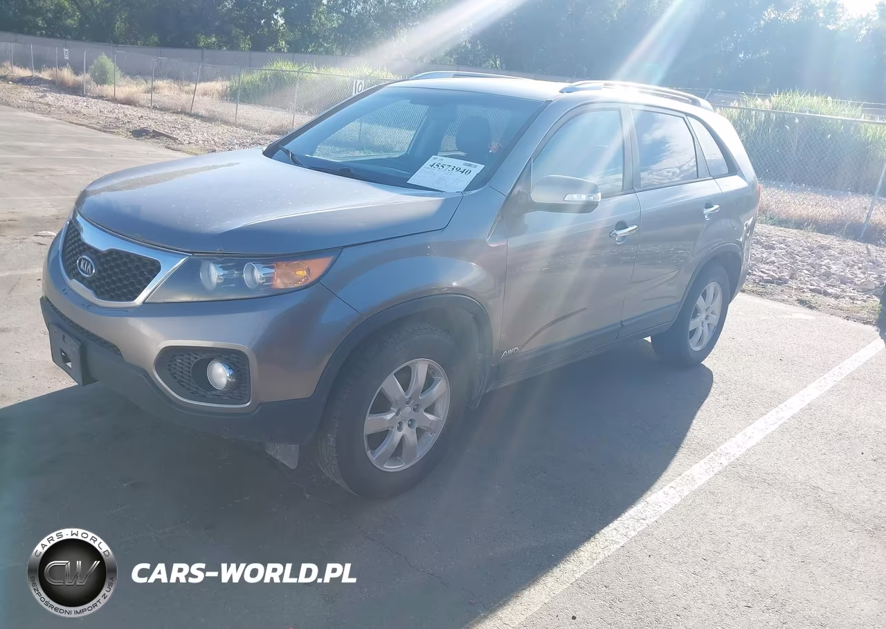 2011 Kia Sorento Lx VIN:5XYKTDA18BG036952 - 2