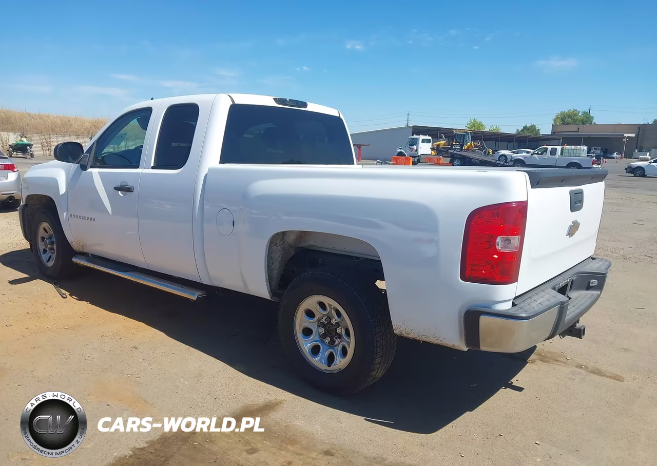 2008 Chevrolet Silverado 1500 Work Truck VIN:2GCEC19C681260175 - 3