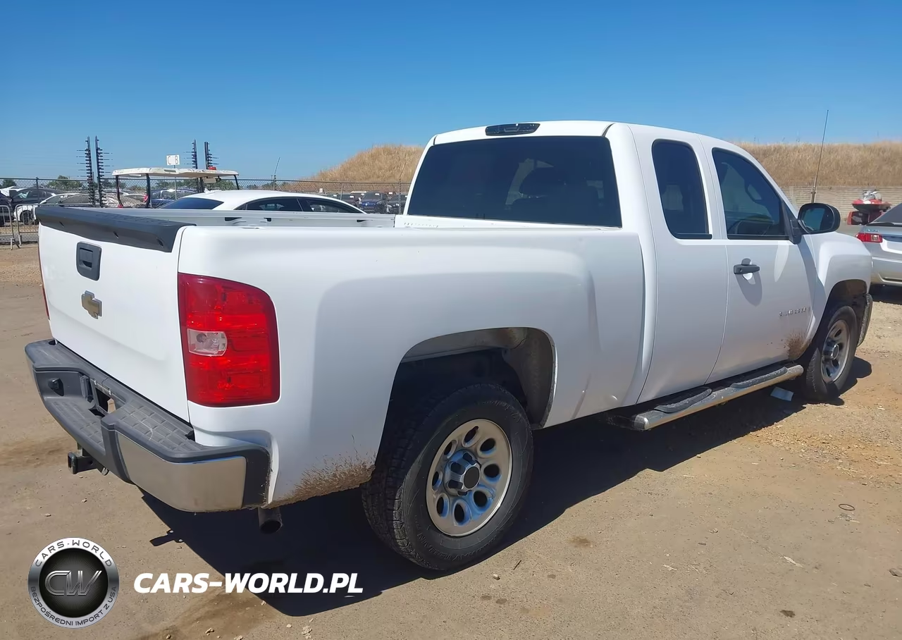 2008 Chevrolet Silverado 1500 Work Truck VIN:2GCEC19C681260175 - 4