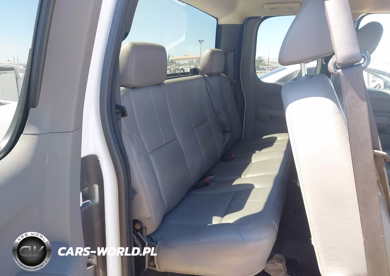 2008 Chevrolet Silverado 1500 Work Truck VIN:2GCEC19C681260175 - 8