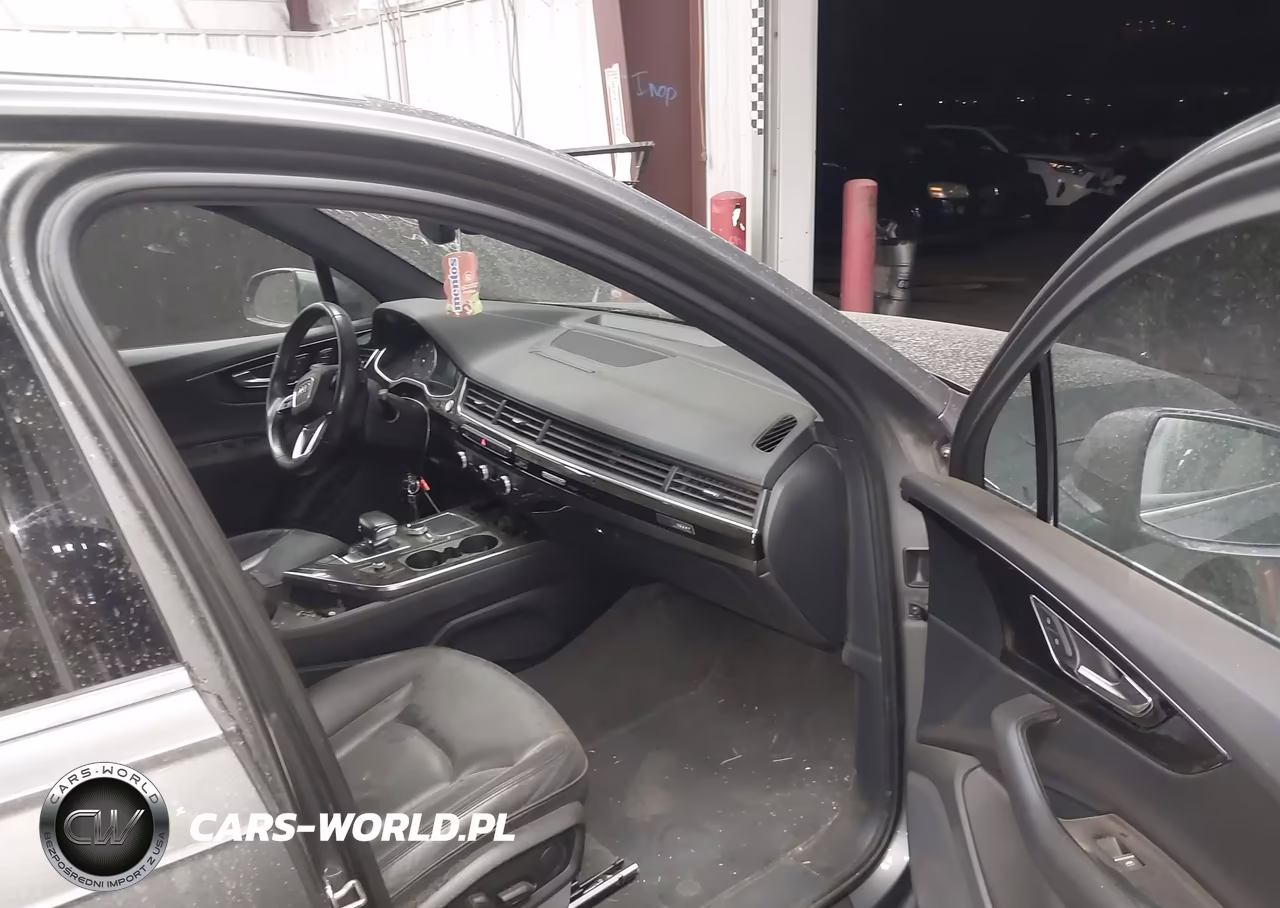 2017 Audi Q7 3.0T Premium VIN:WA1AAAF74HD011108 - 5