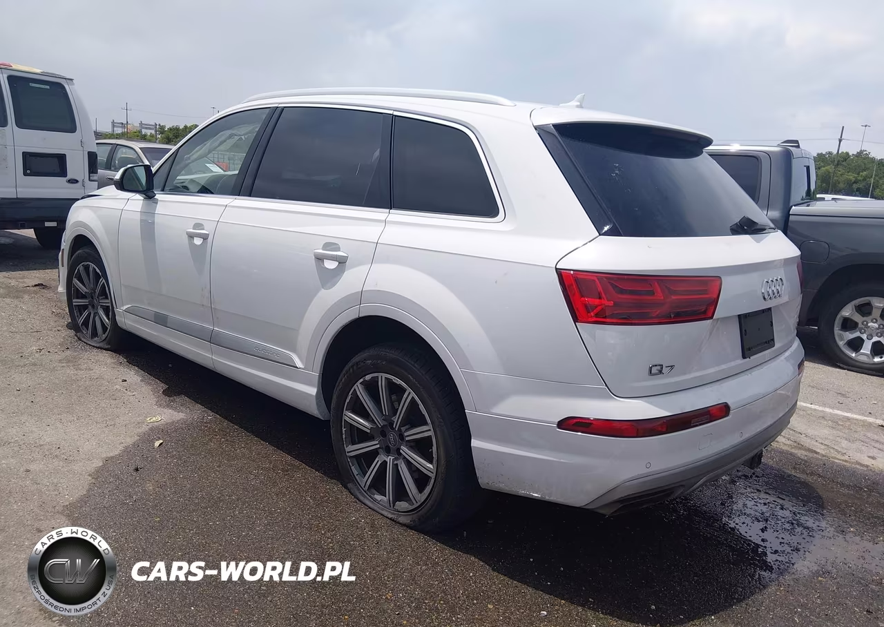 2018 Audi Q7 3.0T Premium VIN:WA1LAAF79JD043440 - 3