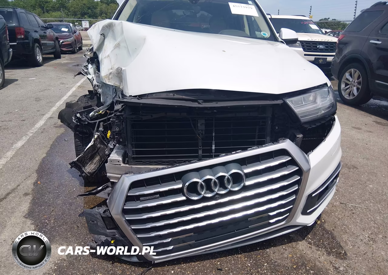 2018 Audi Q7 3.0T Premium VIN:WA1LAAF79JD043440 - 6