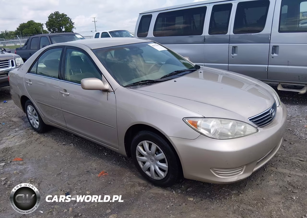2005 Toyota Camry Le
