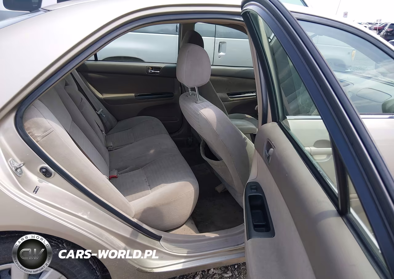 2005 Toyota Camry Le VIN:4T1BE32K55U594087 - 8