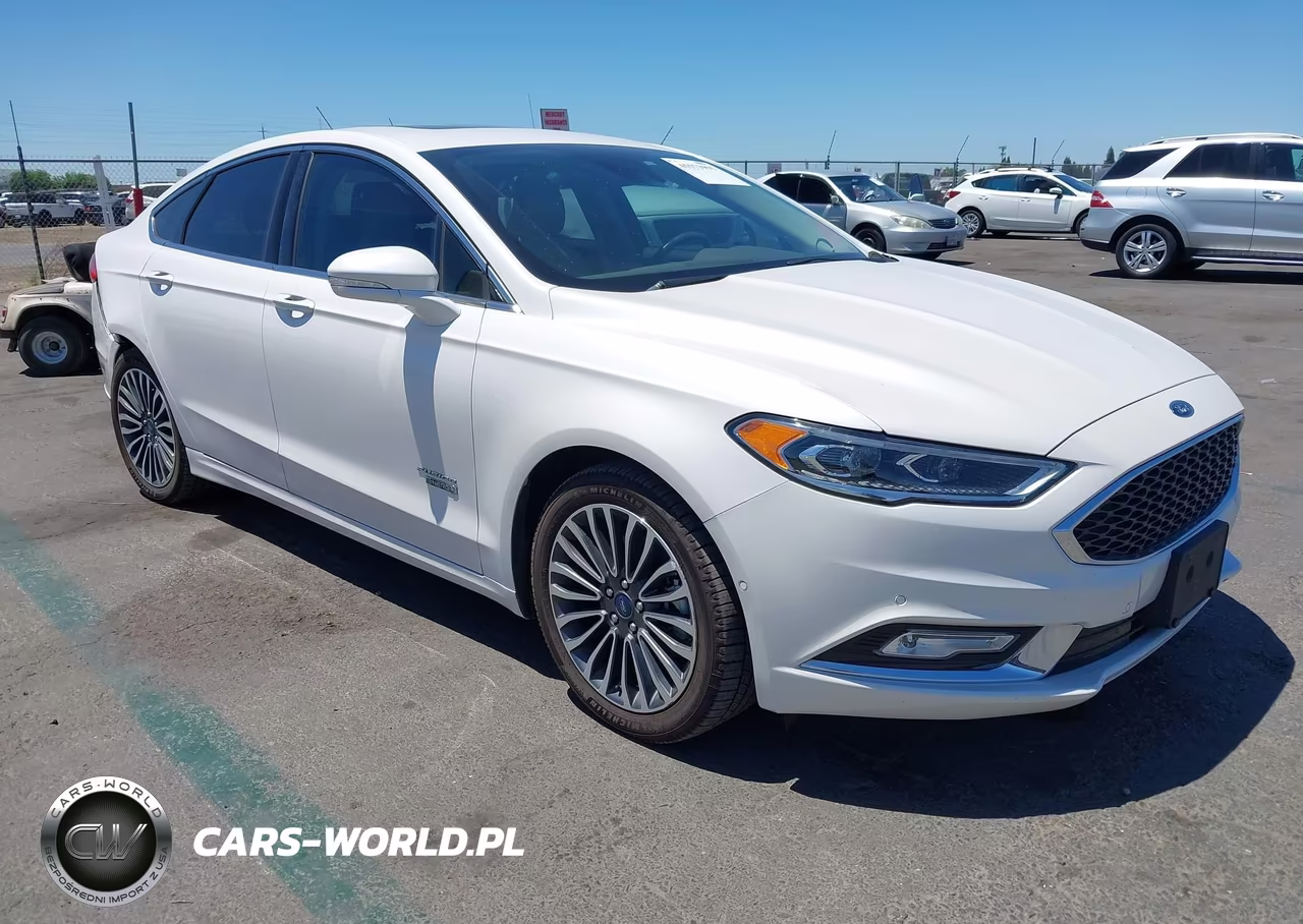 2017 Ford Fusion Energi Platinum – zdjęcie 1 z 16