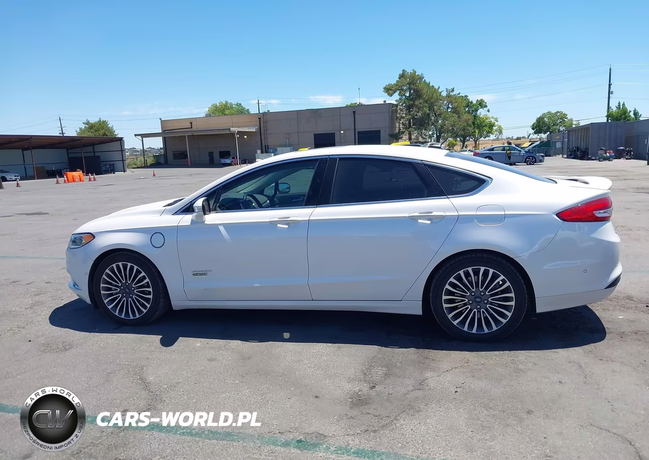 2017 Ford Fusion Energi Platinum VIN:3FA6P0SU8HR253235 - 14