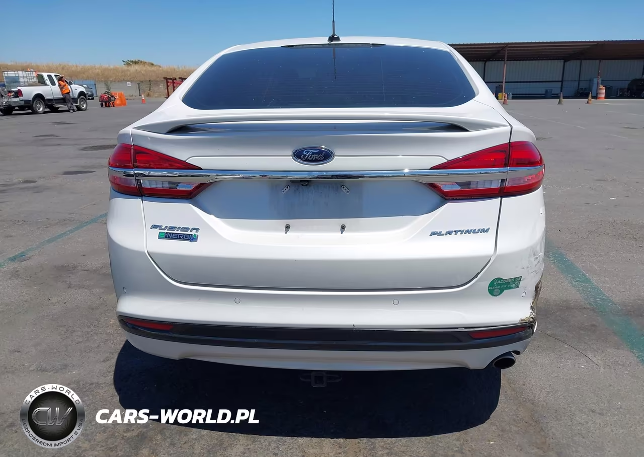 2017 Ford Fusion Energi Platinum VIN:3FA6P0SU8HR253235 - 16