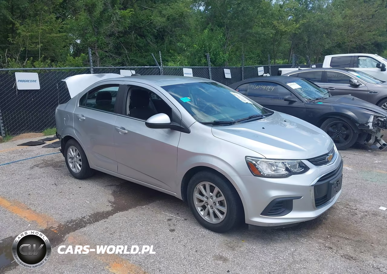 2017 Chevrolet Sonic Lt Auto – zdjęcie 1 z 17
