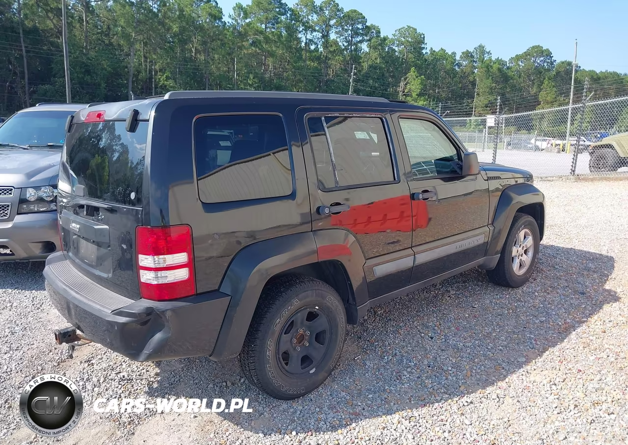 2009 Jeep Liberty Sport VIN:1J8GP28K89W548780 - 4